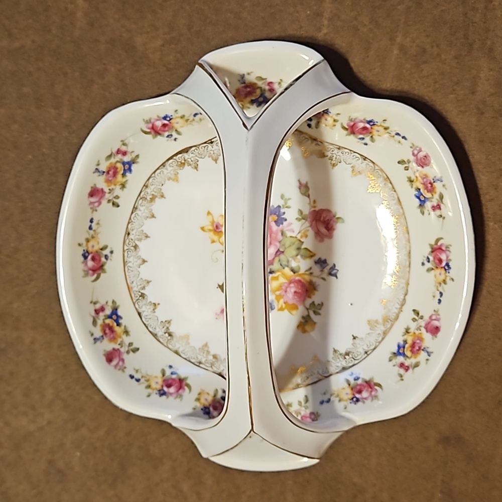 Vintage gold castle bowl - Picture 4 of 4